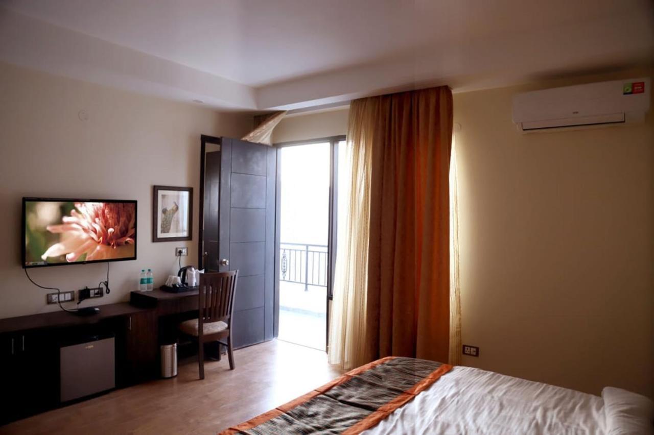 Country Inn Hotels & Resorts Vrindāvan מראה חיצוני תמונה