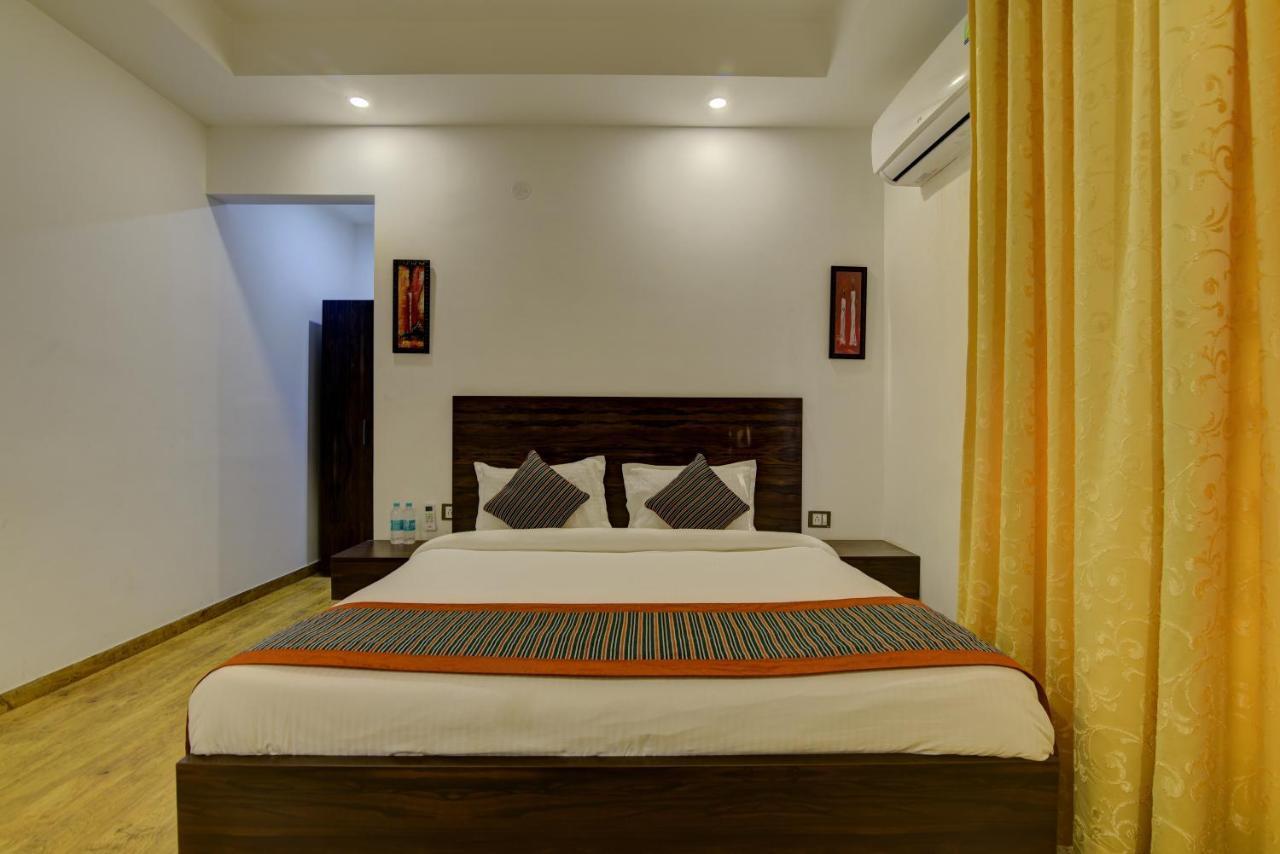 Country Inn Hotels & Resorts Vrindāvan מראה חיצוני תמונה