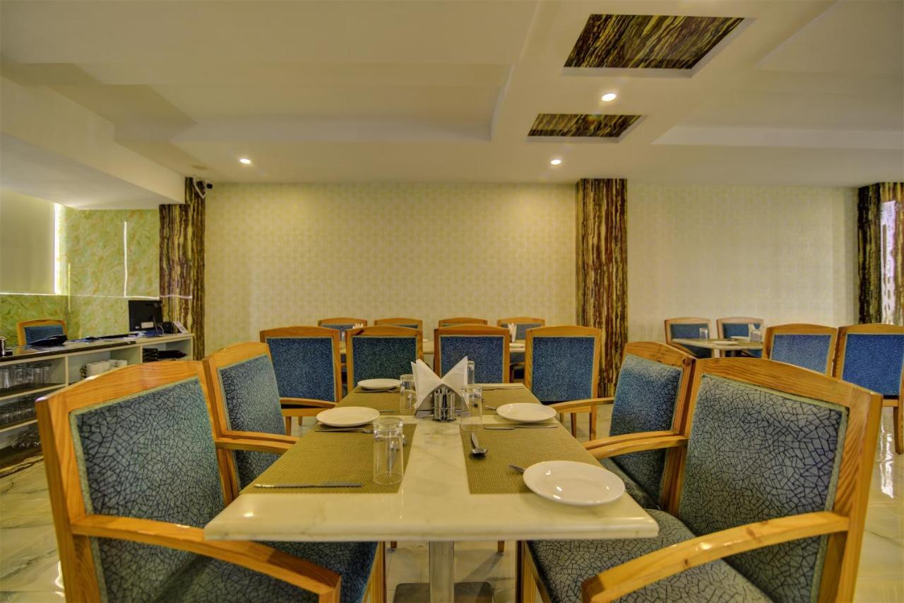 Country Inn Hotels & Resorts Vrindāvan מראה חיצוני תמונה