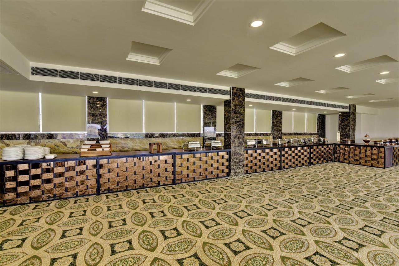 Country Inn Hotels & Resorts Vrindāvan מראה חיצוני תמונה